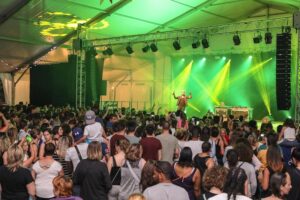 Montage de scène à Bergerac