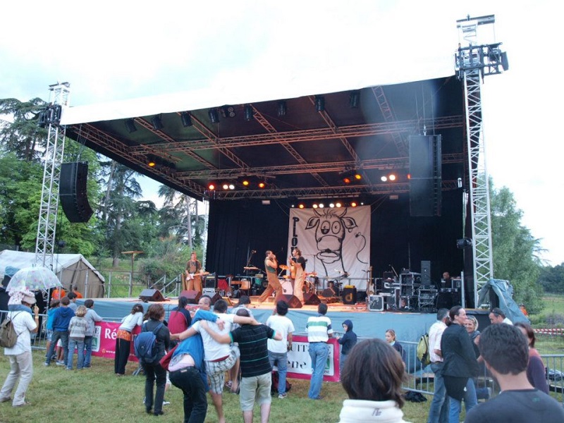 Prestataire en montage de scène à Bergerac Prestataire en montage de scène à Bergerac